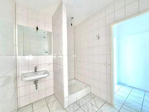 Badezimmer - 2 Zimmer Etagenwohnung in Hagen