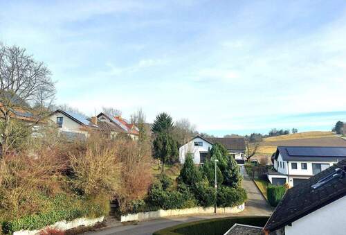 Aussicht vom Balkon - 2 Zimmer Etagenwohnung zum Kaufen in Bruchsal