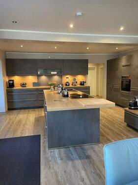 EG Küche II - Etagenwohnung mit 220,00 m&sup2; in Krummhörn (bei Greetsiel) zum Kaufen