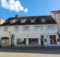 Vollvermietetes Mehrfamilienhaus (10 Wohnungen und 2 Ladenobjekte) mit Ausbaupotenzial - Ludwigshafen Oggersheim