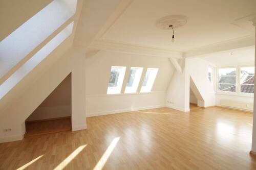Wohnzimmer - 2 Zimmer Etagenwohnung in Berlin