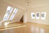 Wohnzimmer - Etagenwohnung mit 70,00 m&sup2; in Berlin zum Kaufen