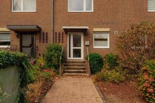 Hauseingang - 4 Zimmer Reihenmittelhaus in Leverkusen