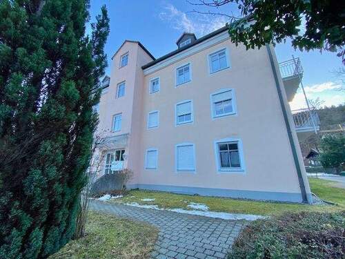 2Hausansicht.jpg - 3 Zimmer Etagenwohnung zum Kaufen in Bad Reichenhall