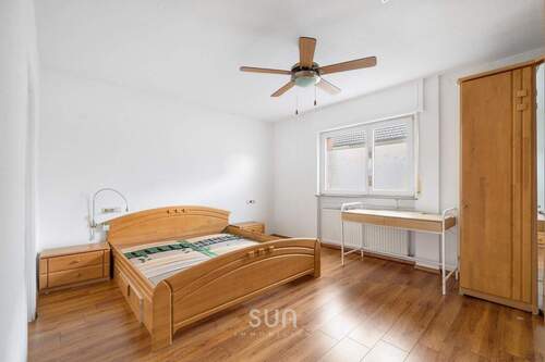 Schlafzimmer mit Badzugang - 