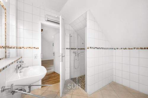 Tageslicht-Bad 2.OG - 