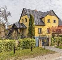 Familienparadies mit Extras: Saniertes Ein-Zweifamilienhaus mit Pool, Wintergarten und Einliegeroption - Groß Kreutz Trechwitz