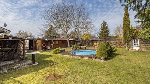 Garten & Pool - 5 Zimmer Bauernhaus, Landhaus zum Kaufen in Groß Kreutz