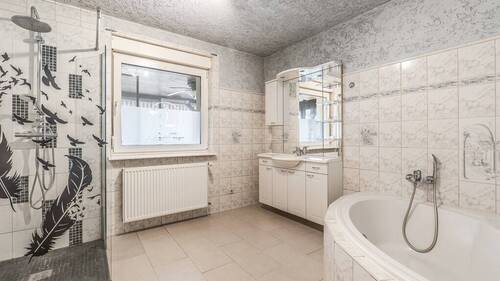 Wannen- & Duschbad - 