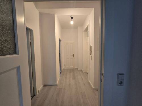 Flur - 2 Zimmer Etagenwohnung in Berlin