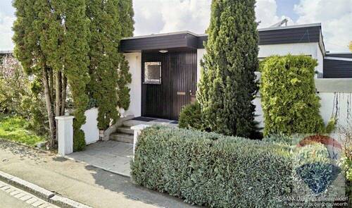 Eingangsbereich - 4 Zimmer Mehrfamilienhaus, Wohnhaus in Neusäß