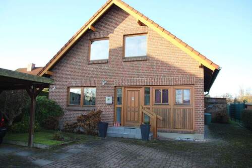 IHR NEUES ZUHAUSE - SCHÖNES EINFAMILIENHAUS MIT TEILKELLER UND CARPORT IHRE FAMILIE HAT ES SICH VERDIENT