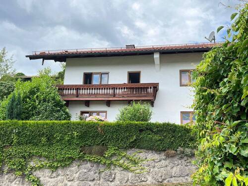 Eingangsbereich einer DHH im Osten - Mehrfamilienhaus, Wohnhaus mit 274,50 m&sup2; in Rott am Inn zum Kaufen