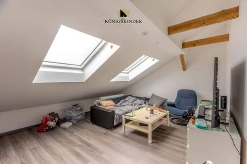 Wohn- oder Arbeitsbereich mit Dachflächenfenstern (Wohneinheit 2) - 