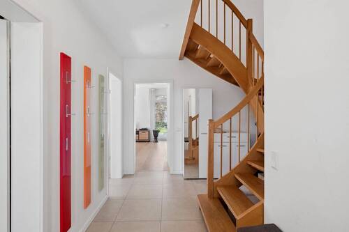 Eingangsbereich - 4 Zimmer Doppelhaushälfte zum Kaufen in Hamburg