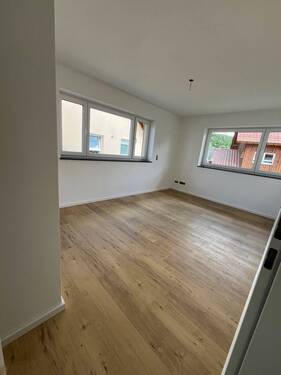 Zimmer 2 DH Links.jpg - 