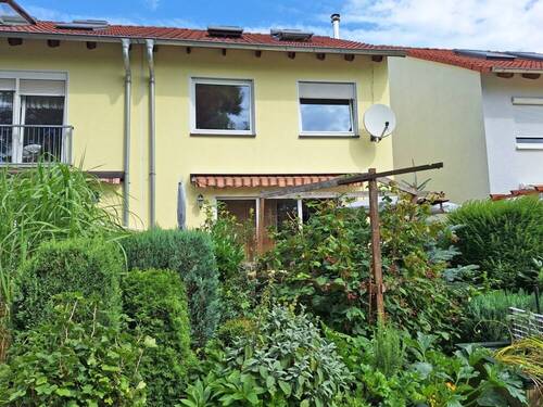 Rückansicht - Tolle Lage in Wiederitzsch: 5 Zimmer 