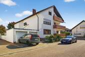 Seitenansicht + Garagen - 
