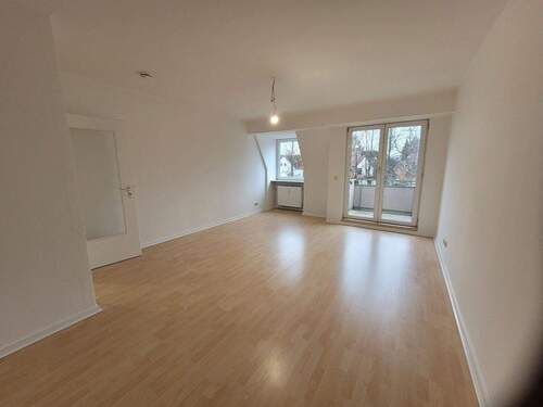 Einblick Wohnzimmer Bild 3 - 