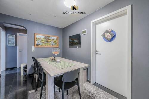 Bild 3 - 4 Zimmer Etagenwohnung in Feuerbach