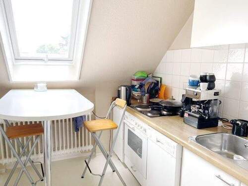 Küche mit Einbauküche - Etagenwohnung mit 68,00 m&sup2; in Nürnberg zur Miete