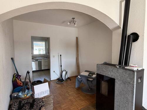 EG_Essen mit Durchgang zur Küche - 