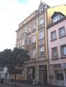 Hausansicht - W2436 - Moderne 2-Raumwohnung in Riesa-Zentrum mit Balkon und Lift
