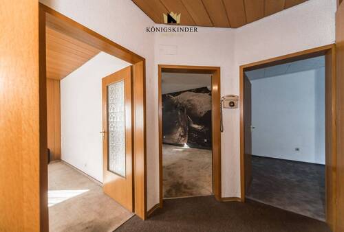 Flur - Einfamilienhaus mit 117,00 m² in Marbach am Neckar zum Kaufen