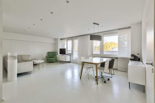 Offener Wohn- und Essbereich - 3 Zimmer Etagenwohnung zum Kaufen in Berlin / Mitte