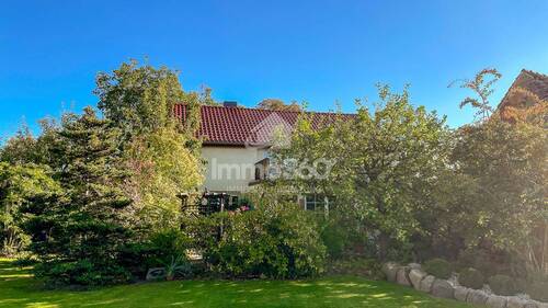 Haus + Grundstück - 
