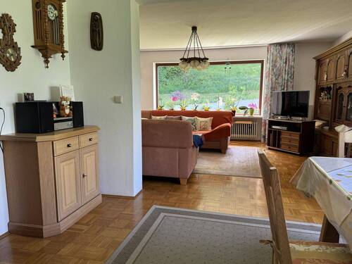EG Blick ins Wohnzimmer.JPG - 
