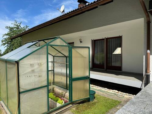 Balkon und Gewächshaus.JPG - 