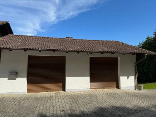 Garage.JPG - 