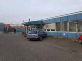 Haupteingang - Flachdachhalle, Büros - 3.000,00&nbsp;EUR Kaltmiete,
