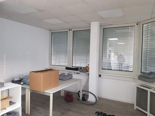 Büro 3 - 