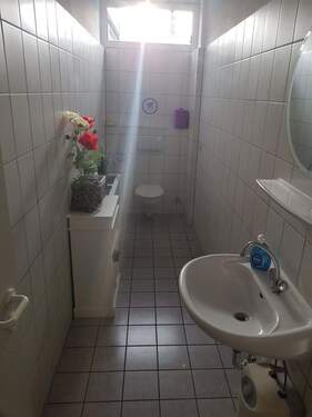 Raum 2. WC - 