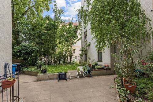 Hinterhof - 