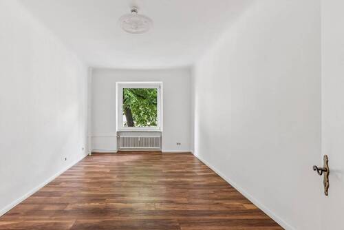 Zimmer 2 - 