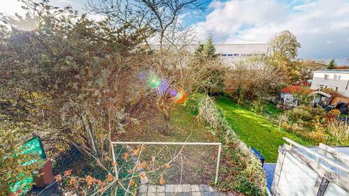 OG - Blick vom Balkon in den Garten - 