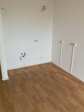 innenliegender Küchenbereich - 1 Zimmer Etagenwohnung zur Miete in Bitterfeld-Wolfen