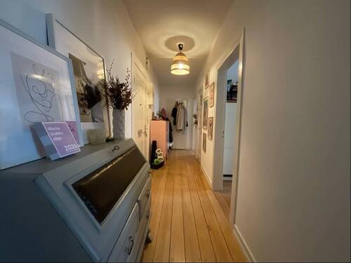 Flur/Diele - 2 Zimmer Etagenwohnung zum Kaufen in Hamburg