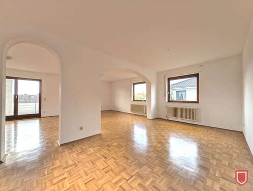 Wohn-/ Esszimmer - 