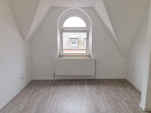 Schlafzimmer 1 - 4 Zimmer Etagenwohnung zur Miete in Duisburg
