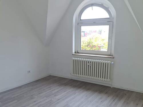 Schlafzimmer 2 - 4 Zimmer Etagenwohnung in Duisburg