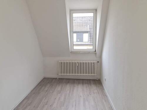 Schlafzimmer 3 - Etagenwohnung mit 87,60 m² in Duisburg zur Miete