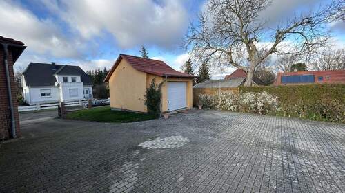 Hof - 4 Zimmer Einfamilienhaus in Groß Roge