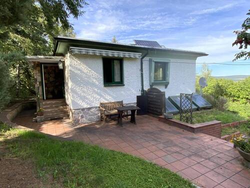 Eingang - Bungalow mit 65,00 m&sup2; in Saalfeld zum Kaufen