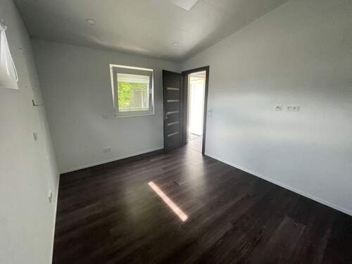 Gästezimmer - Mehrfamilienhaus, Wohnhaus mit 99,00 m&sup2; in Rodenbach zum Kaufen