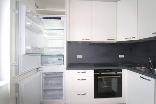 Die neu eingebaute Einbauküche - 