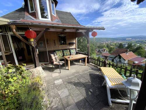 Terrasse - Mehrfamilienhaus, Wohnhaus mit 50,00 m&sup2; in Rudolstadt zum Kaufen